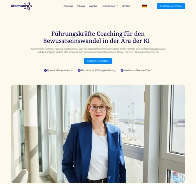 Webdesign-Referenz: julie-sternberg.de — Hero mit Navigation und Portrait